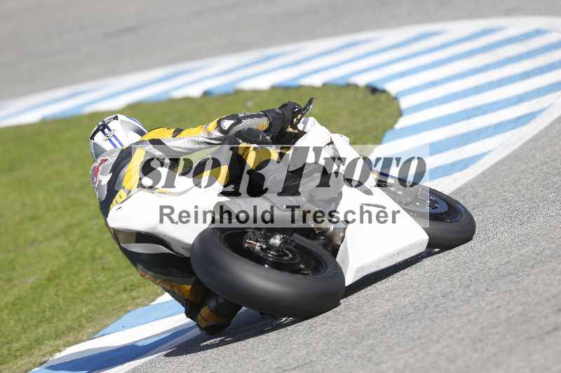 /Archiv-2025/02 28.-31.01.2025 Moto Center Thun Jerez/schwarz-black/backside
